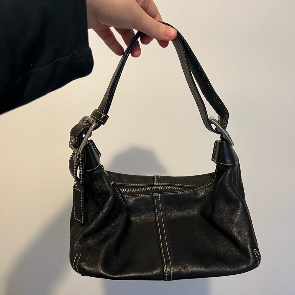 9564 Coach Black Leather Shoulder Bag